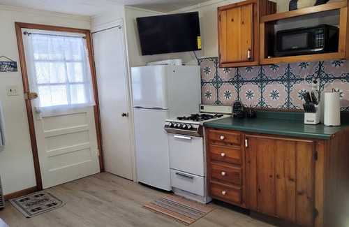 Newaygo Cottage | Castaways Cottage on Croton Pond #4