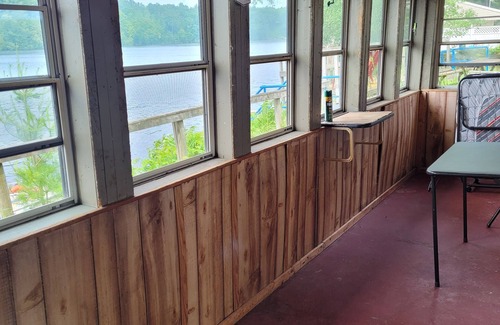 Newaygo Cottage | Castaways Cottage on Croton Pond #4