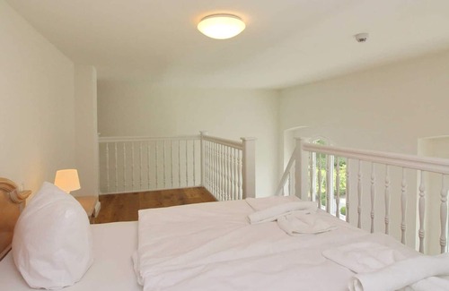 Hohendorf Apartment | Castle Apartment WE 14 - Castle Hohendorf