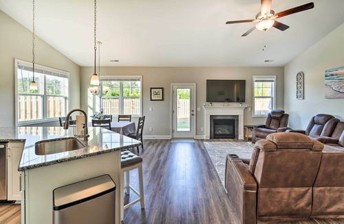 Wrightsboro House | Castle Hayne Retreat: 6 Mi to Dtwn Wilmington