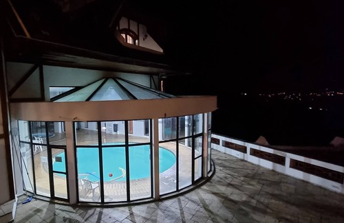 Alto do Capivari Apartment | CASTLE IN THE MOUNTAINS