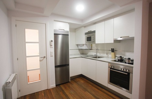 Santiago de Compostela Apartment | Catedral Suites Bajo with Garden