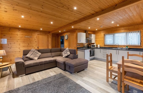 Ely Cabin | Cathedral View 2 - Luxury Lodge with Hot Tub