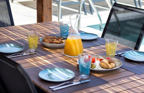 Afiartis Villa | Cato Agro 5, Seafront Villa with Private Pool