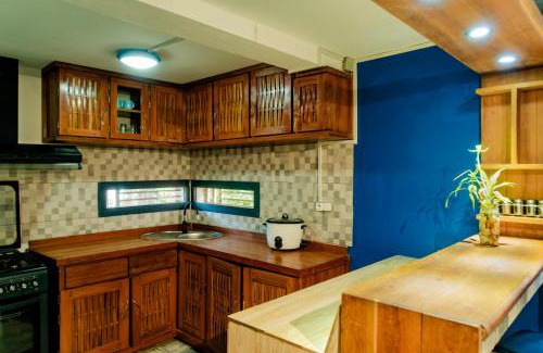 Hell-Ville Apartment | Cattleya Guest house