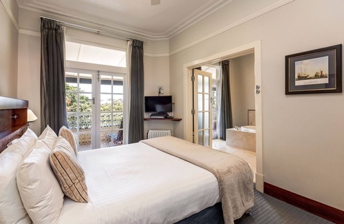 Yallingup Hotel | Caves House Hotel Yallingup