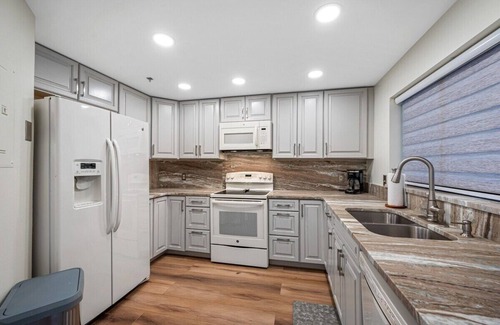 Sand Key Condo | CBC 2-19F: Gulf Front Paradise Awaits!