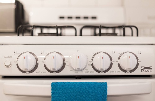 Brookwood Apartment | (CCG) Enjoy a Pet-Friendly and Clean Studio Near the Beltline