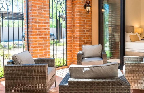 Paraiso Escondido House | CCV Quivira-New Modern -2BR condo w/access to World Class Golf!