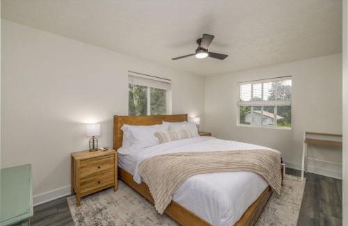 Coeur d'Alene House | CDA Family Fun Hot Tub, Game Room And More