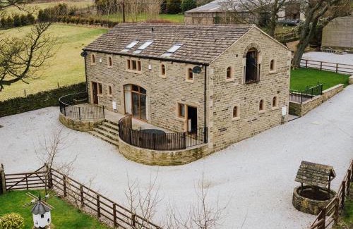 Halifax House | Cedar Barn - Uk33352