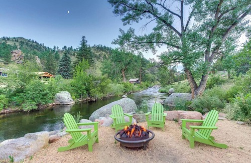 Lyons Cabin | Cedar Cabin*Fireplace*RMNP!