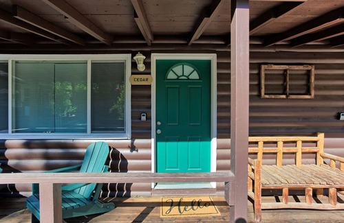 Lyons Cabin | Cedar Cabin*Fireplace*RMNP!