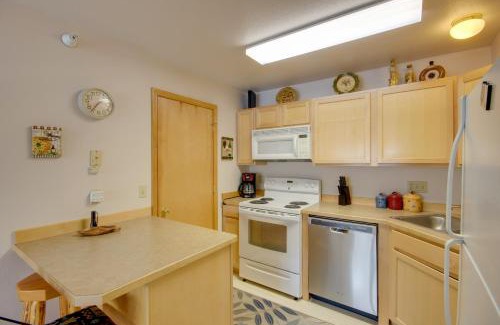 Big Sky Apartment | Cedar Creek Condo Free Shuttle to Big Sky Resort!