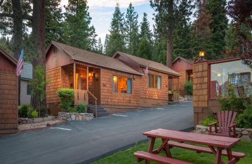 Tahoe Vista Hotel | Cedar Glen Lodge
