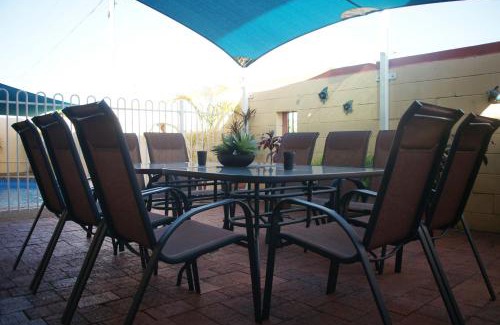 Aitkenvale Hotel | Cedar Lodge Motel