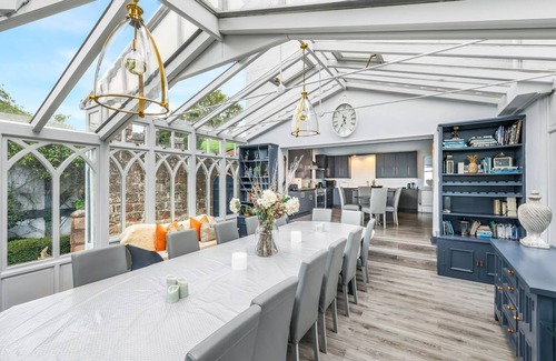 Halfway House Villa | Cedar Lodge - Seven Bedroom Villa, Sleeps 19