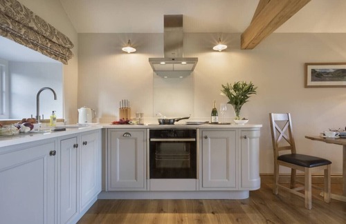 Loweswater Cottage | CEDAR NOOK, romantic, with a garden in Loweswater