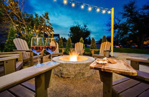 Huron House | Cedar Point, Kalahari, Sports Force, Hot tub, Fire pit, EV, Pets, Beach, Fireplace, Park