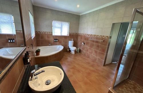 Hilton House | Cedara Way Hilton