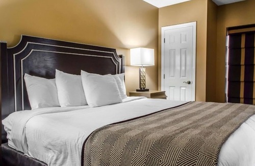 Hershey Villa | Celebrate July 4th at Hersheypark in Hershey, PA