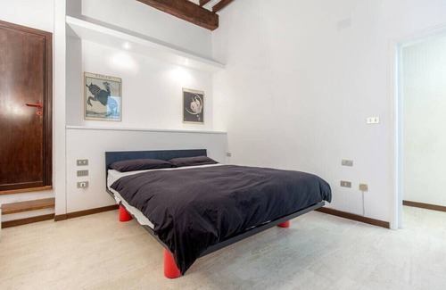 Montevarchi Apartment | Cennano Suite - enter apartment