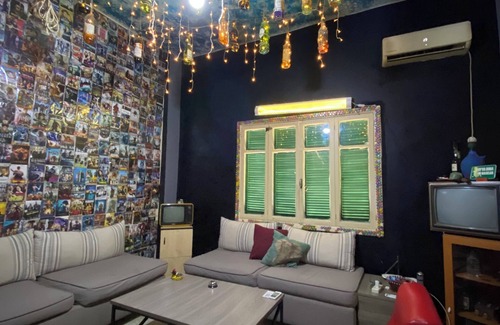 Forn El Chebbak Apartment | centered, cosy, friendly, safe, unique and fun