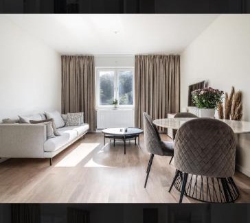 Appelviken Apartment | Central apartment 5min drive to the Airport.