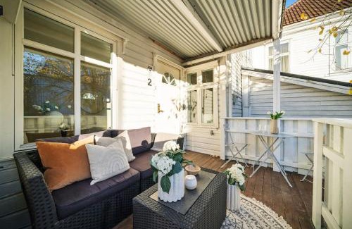 Sentrum Apartment | Central Apartment with Balcony, Self-check in & Private entrance