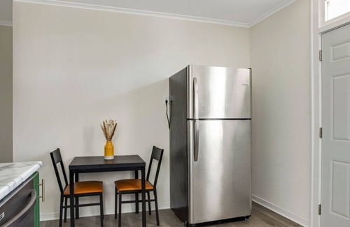 St. Louis Apartment | Central Apt Close to STL Attractions