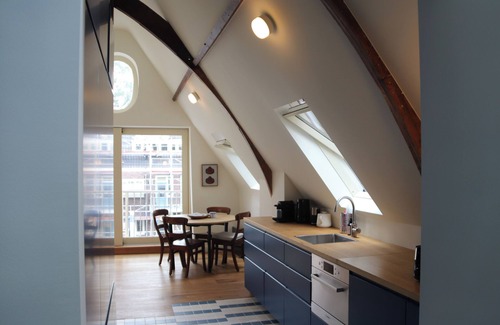 Nieuwmarkt en Lastage Apartment | Central Art Apartment - Nieuwmarkt Area
