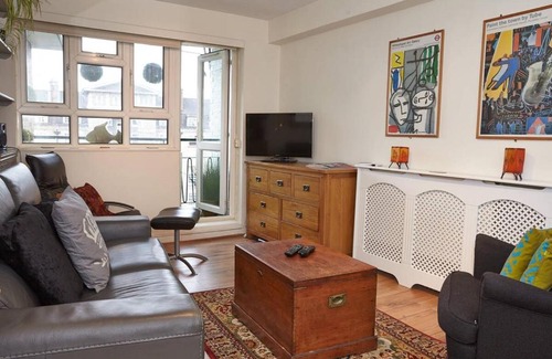 Somers Town Apartment | Central Camden Flat With Terrace For 4 People