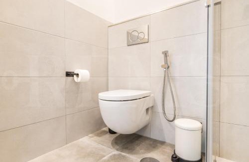 Ensanche Centro Apartment | Central gem with stunning port & sea views by REMS