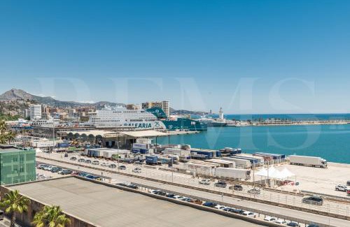 Ensanche Centro Apartment | Central gem with stunning port & sea views by REMS