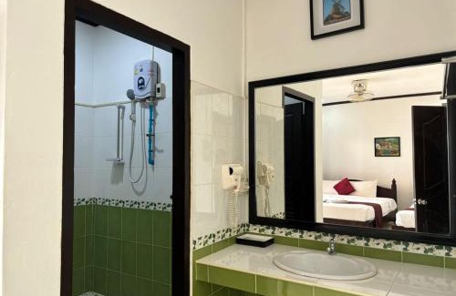 Vang Vieng Hotel | Central hotel Vang Vieng