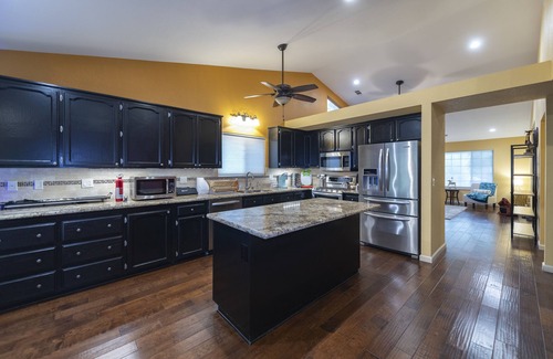 North Hilltop Villa | Central Location 4BR w/Arcades & Spacious Parking