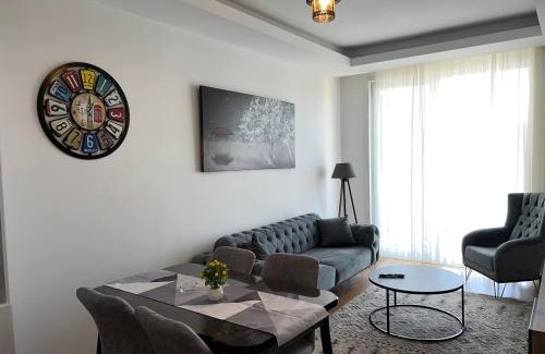 Esenyurt Apartment | Central Location Free WIFI AC Parking Garage