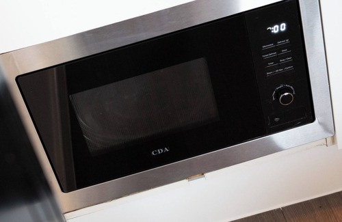 Barbican Apartment | Central Luxe Studio: Cook, Relax, & Enjoy!