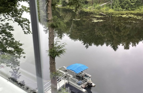 Hartland Apartment | Central Maine Waterfront