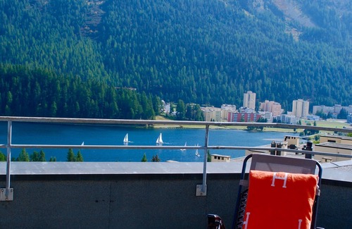 St. Moritz Apartment | CENTRAL PENTHOUSE WITH A GREAT LAKE VIEW-StMoritz Dorf
