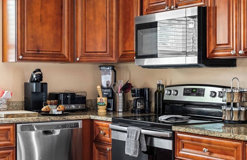 Tampa House | Central Tampa Getaway, with Pickleball Court near Ybor, Downtown & Channel side