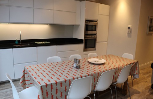 Shepherd's Bush House | Central (west London), stylish townhouse with own terrace on quiet street