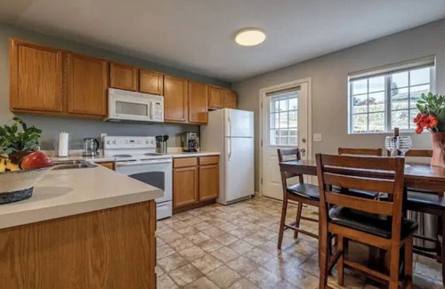 Cody House | Centrally located, beautifully appointed home near the river.