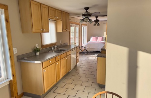 Sister Lakes House | Centrally Located in Heart of Sister Lakes, Michigan