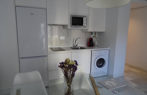 Centro - Sagrario Apartment | Centrally located, with free parking. Modern and spacious apartment.