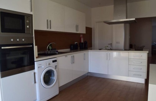 Imaculado Coracao de Maria House | Centre Funchal top floor terrace & large balconies