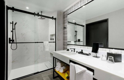 Mountain View House | Centric Mountain View connects visitors to the local community