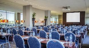 Sharjah Hotel | Centro Sharjah