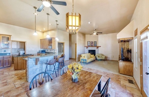 Sierra Vista Southeast Condo | Century Point - AZ Mountain Guest Condo with Amazing Views