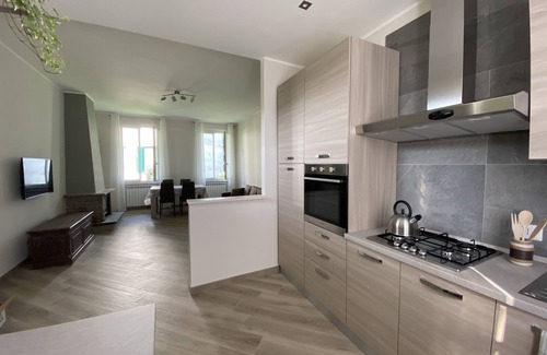 Bosisio Parini Apartment | Cerizio House directly on Lake Pusiano